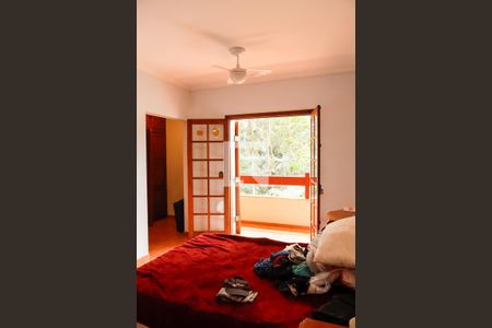 Casa para alugar com 377m², 4 quartos e 4 vagas Casa para alugar com 377m², 4 quartos e 4 vagasQuarto 2 - Suíte