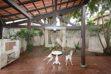 Casa à venda com 280m², 3 quartos e 3 vagasQuintal