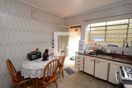 Casa à venda com 280m², 3 quartos e 3 vagasCozinha