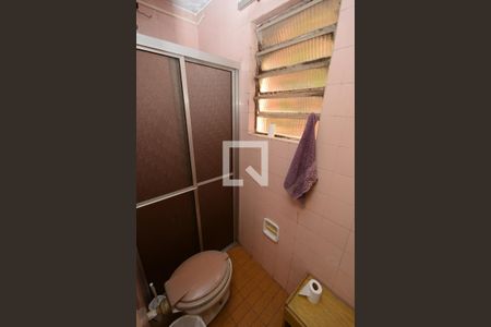 Casa à venda com 280m², 3 quartos e 3 vagasBanheiro de serviço