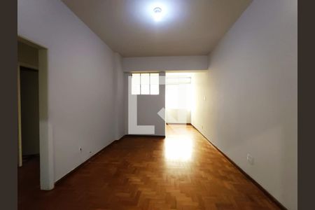 Apartamento à venda com 113m², 3 quartos e sem vaga Apartamento à venda com 113m², 3 quartos e sem vagaSala