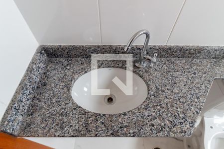 Apartamento à venda com 38m², 2 quartos e sem vagaDetalhe - Banheiro