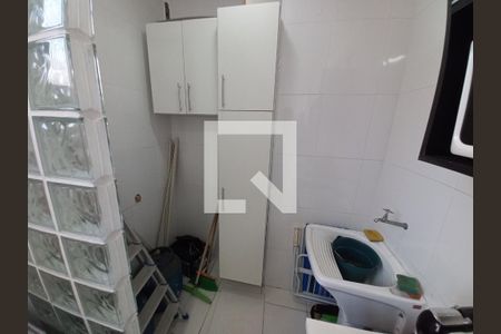 Apartamento para alugar com 64m², 3 quartos e 1 vagaÁrea de Serviço