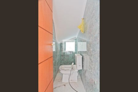 Lavabo de casa à venda com 3 quartos, 250m² em Parque Sao Domingos, São Paulo