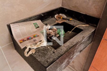 Casa à venda com 250m², 3 quartos e 4 vagasÁrea externa - banheiro