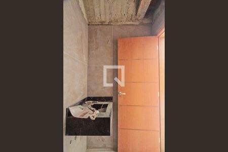 Casa à venda com 250m², 3 quartos e 4 vagasÁrea externa - banheiro