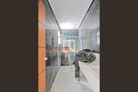 Casa à venda com 250m², 3 quartos e 4 vagasBanheiro da Suíte 3