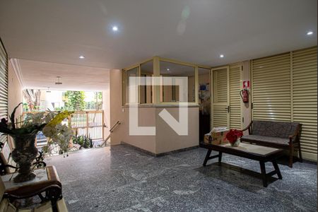 Apartamento para alugar com 165m², 3 quartos e sem vaga Apartamento para alugar com 165m², 3 quartos e sem vagaÁrea comum - Hall Social