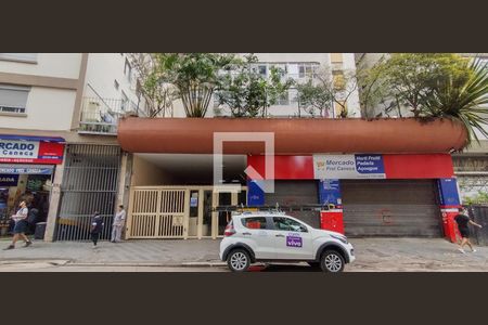 Apartamento para alugar com 165m², 3 quartos e sem vaga Apartamento para alugar com 165m², 3 quartos e sem vagaFachada