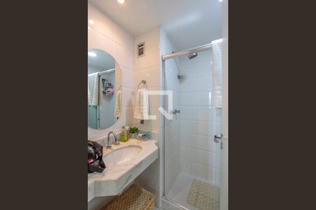 Apartamento à venda com 62m², 2 quartos e 1 vaga Apartamento à venda com 62m², 2 quartos e 1 vagaBanheiro