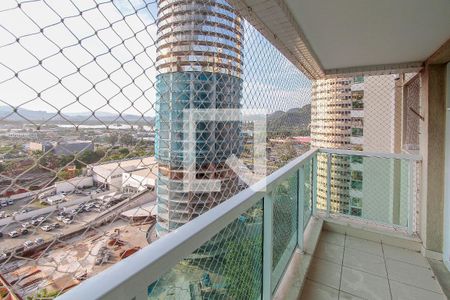 Apartamento à venda com 62m², 2 quartos e 1 vaga Apartamento à venda com 62m², 2 quartos e 1 vagaVaranda