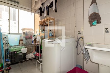 Apartamento à venda com 118m², 3 quartos e 2 vagas Apartamento à venda com 118m², 3 quartos e 2 vagasÁrea de Serviço