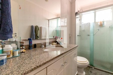 Apartamento à venda com 118m², 3 quartos e 2 vagas Apartamento à venda com 118m², 3 quartos e 2 vagasBanheiro Social