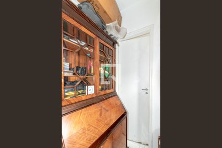 Apartamento à venda com 118m², 3 quartos e 2 vagas Apartamento à venda com 118m², 3 quartos e 2 vagasÁrea de Serviço