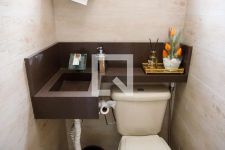 Casa à venda com 130m², 2 quartos e 3 vagas Casa à venda com 130m², 2 quartos e 3 vagasLavabo