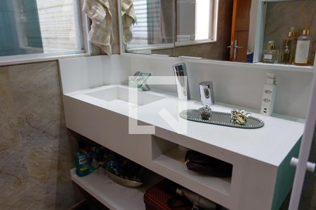 Casa à venda com 130m², 2 quartos e 3 vagas Casa à venda com 130m², 2 quartos e 3 vagasBanheiro da Suíte 2