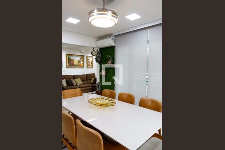 Casa à venda com 130m², 2 quartos e 3 vagas Casa à venda com 130m², 2 quartos e 3 vagasCozinha