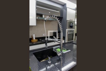 Casa à venda com 130m², 2 quartos e 3 vagas Casa à venda com 130m², 2 quartos e 3 vagasCozinha