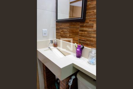 Casa à venda com 130m², 2 quartos e 3 vagas Casa à venda com 130m², 2 quartos e 3 vagasBanheiro da Suíte 1