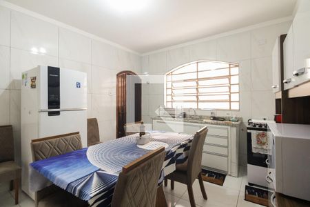 Casa para alugar com 150m², 2 quartos e 1 vaga Casa para alugar com 150m², 2 quartos e 1 vagaCozinha