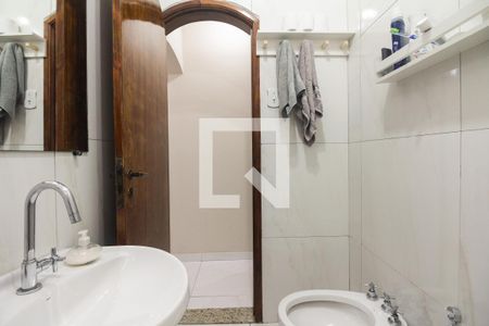 Casa para alugar com 150m², 2 quartos e 1 vaga Casa para alugar com 150m², 2 quartos e 1 vagaBanheiro Social