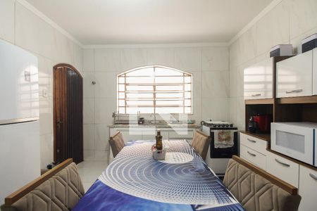 Casa para alugar com 150m², 2 quartos e 1 vaga Casa para alugar com 150m², 2 quartos e 1 vagaCozinha