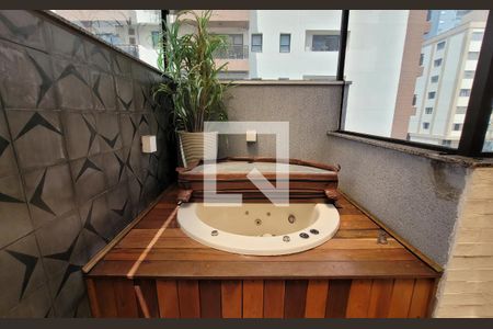 Apartamento à venda com 100m², 2 quartos e 2 vagasCobertura