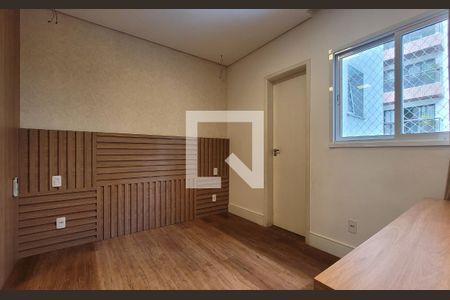 Apartamento à venda com 100m², 2 quartos e 2 vagasSuíte 2