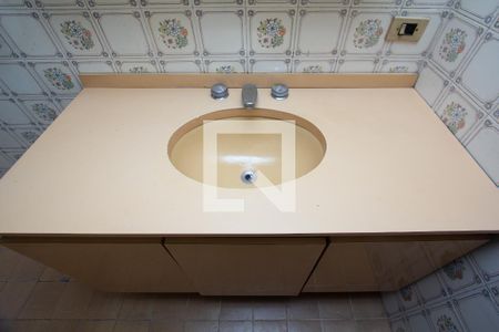 Apartamento à venda com 107m², 3 quartos e 2 vagasBanheiro da Suíte