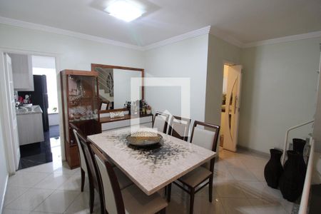 Sala de casa de condomínio à venda com 3 quartos, 155m² em Santa Teresinha, São Paulo