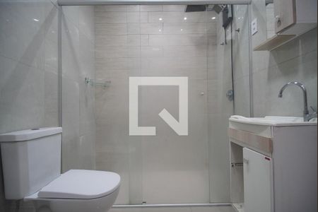 Casa à venda com 220m², 3 quartos e 4 vagas Casa à venda com 220m², 3 quartos e 4 vagasBanheiro da Suíte