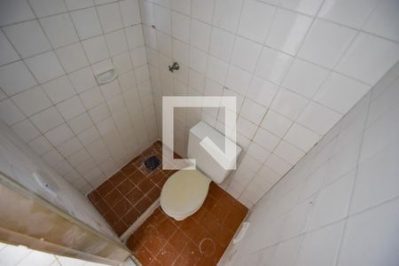 Apartamento à venda com 53m², 3 quartos e 1 vaga Apartamento à venda com 53m², 3 quartos e 1 vagaBanheiro de serviço