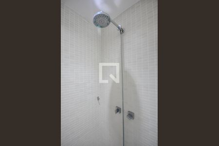 Apartamento para alugar com 67m², 2 quartos e 1 vagaChuveiro do Banheiro