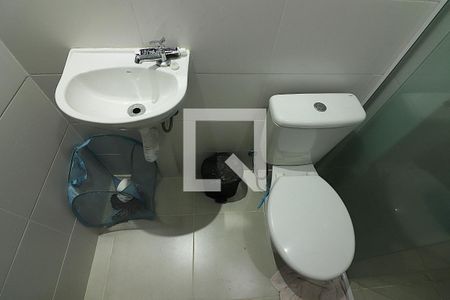 Banheiro Social de apartamento para alugar com 2 quartos, 43m² em Parque Selecta, São Bernardo do Campo
