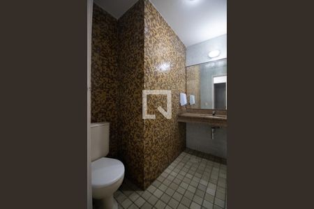 Apartamento para alugar com 55m², 1 quarto e 1 vaga Apartamento para alugar com 55m², 1 quarto e 1 vagaÁrea comum - Banheiro da sala de reunião