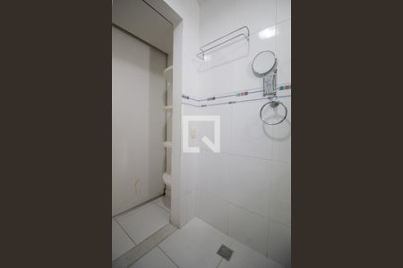 Apartamento para alugar com 55m², 1 quarto e 1 vaga Apartamento para alugar com 55m², 1 quarto e 1 vagaBanheiro da Suíte