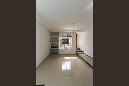 Sala de casa à venda com 3 quartos, 170m² em Jardim Cotching, São Paulo