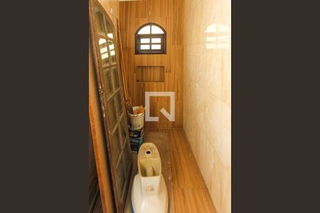 Casa à venda com 170m², 3 quartos e 3 vagasBanheiro da Suíte