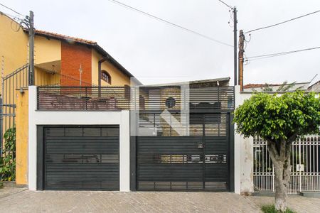 Casa à venda com 170m², 3 quartos e 3 vagasFachada