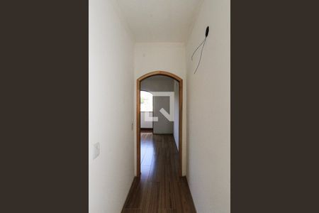 Casa à venda com 170m², 3 quartos e 3 vagasCorredor