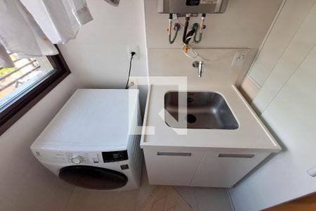 Apartamento à venda com 120m², 3 quartos e 2 vagas Apartamento à venda com 120m², 3 quartos e 2 vagasÁrea de Serviço