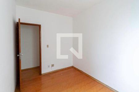 Quarto 1 de apartamento para alugar com 2 quartos, 51m² em Castelo, Belo Horizonte
