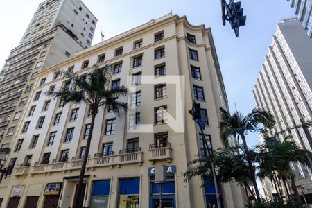 Studio para alugar com 20m², 1 quarto e sem vaga Studio para alugar com 20m², 1 quarto e sem vagaFachada