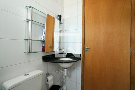 Casa à venda com 330m², 4 quartos e 3 vagasBanheiro Social