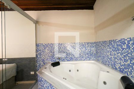 Casa à venda com 330m², 4 quartos e 3 vagasSuíte