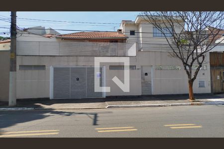 Casa à venda com 330m², 4 quartos e 3 vagasFachada + Placa