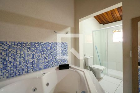 Casa à venda com 330m², 4 quartos e 3 vagasSuíte/ banheiro