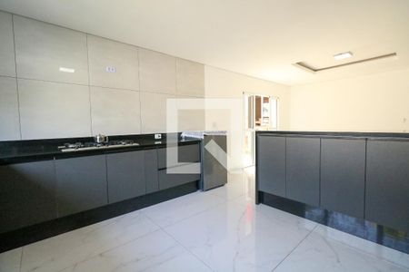 Casa à venda com 330m², 4 quartos e 3 vagasCozinha