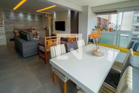 Sala de apartamento para alugar com 2 quartos, 74m² em Pinheiros, São Paulo