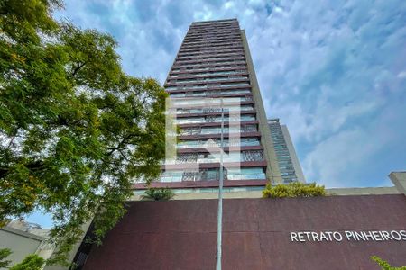 Apartamento para alugar com 74m², 2 quartos e 2 vagas Apartamento para alugar com 74m², 2 quartos e 2 vagasFachada